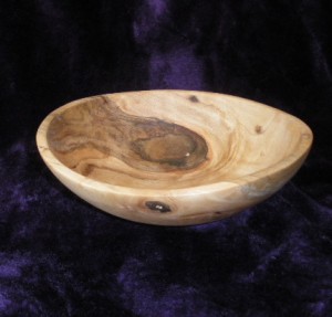 walnut bowl artistic markings